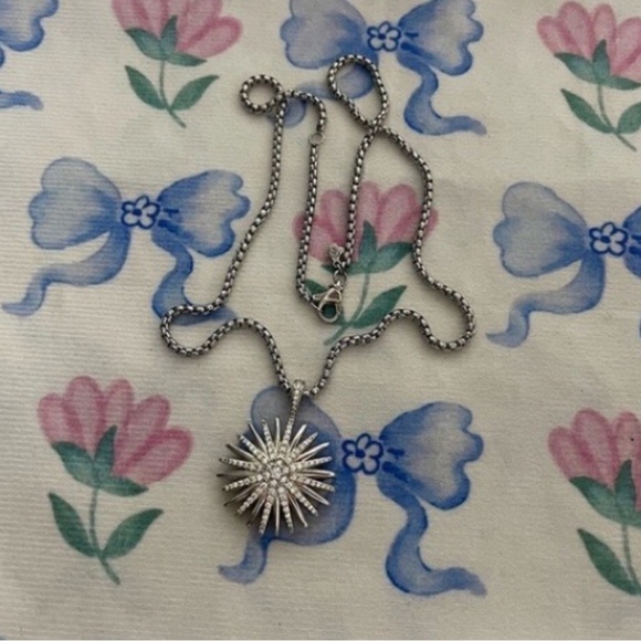 David Yurman Silver Starburst Necklace - Picture 2 of 6